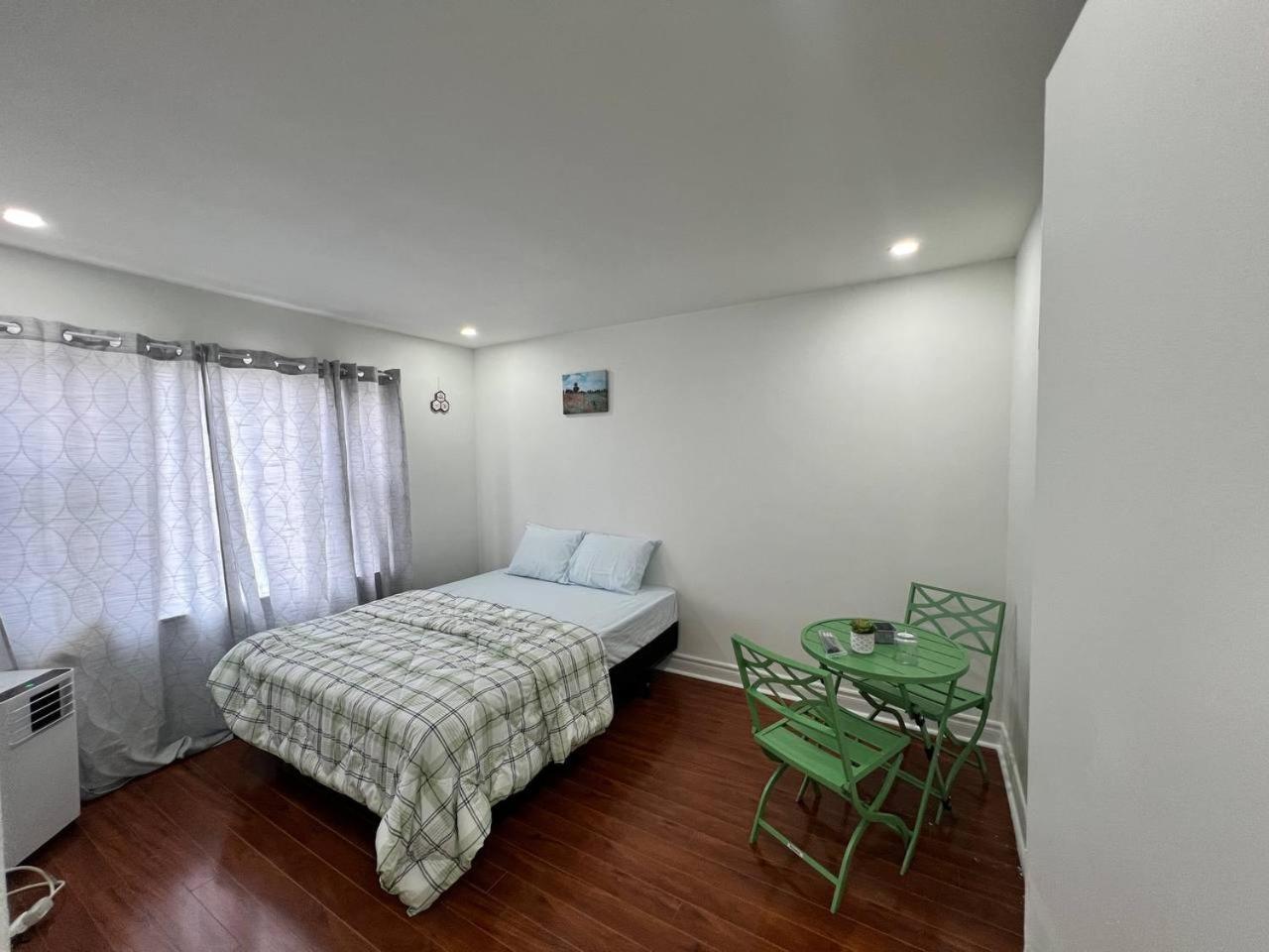 #1 Convvy-Nient Residence! Τορόντο Εξωτερικό φωτογραφία