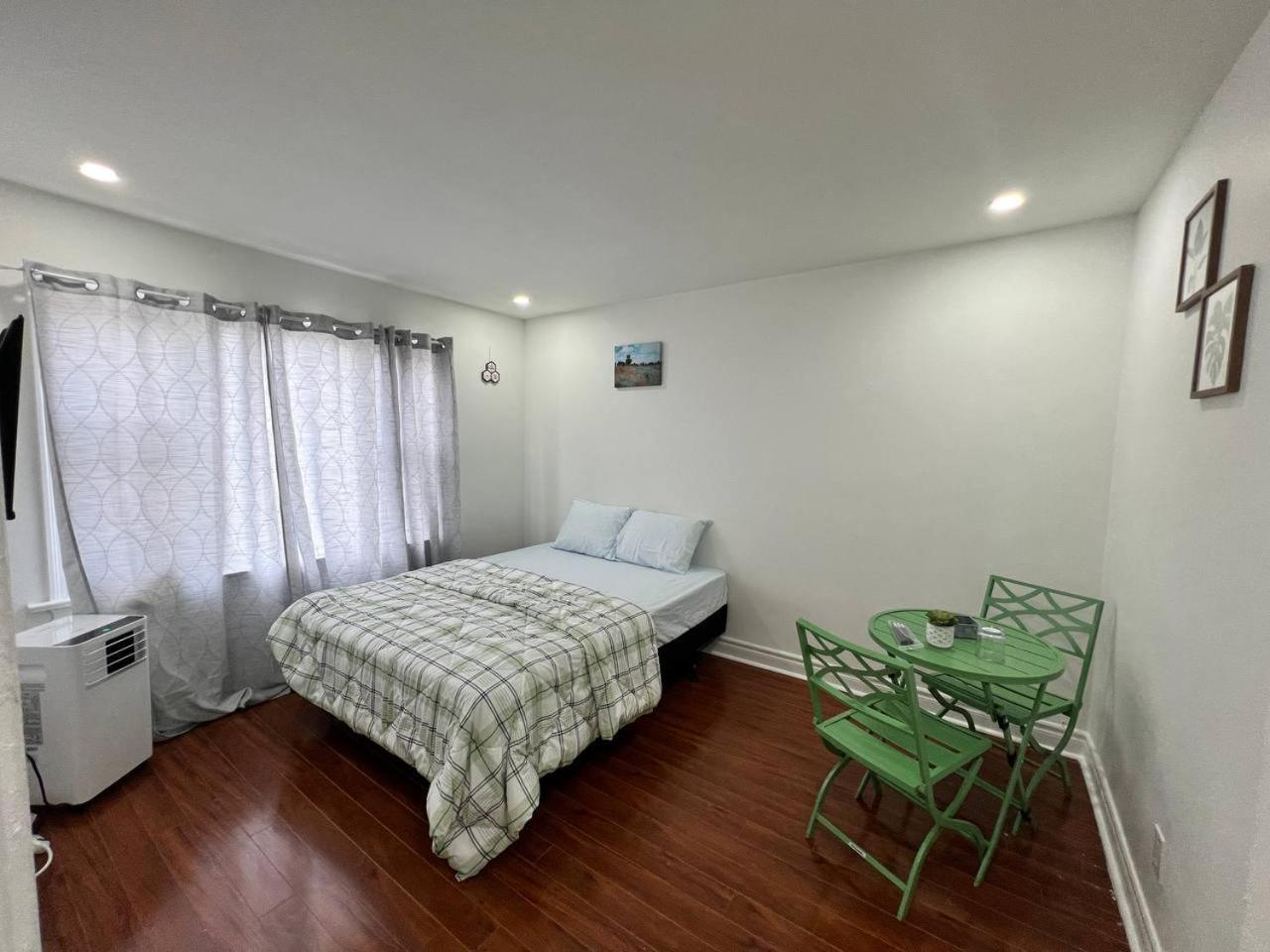 #1 Convvy-Nient Residence! Τορόντο Εξωτερικό φωτογραφία