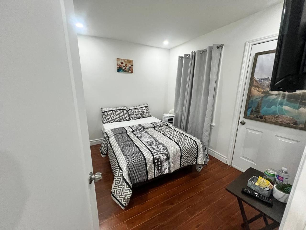 #1 Convvy-Nient Residence! Τορόντο Εξωτερικό φωτογραφία